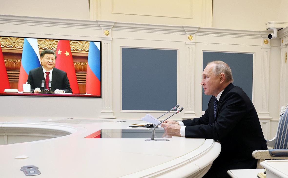 Си Цзиньпин заявил, что Китай возобновит трансграничные поездки с Россией