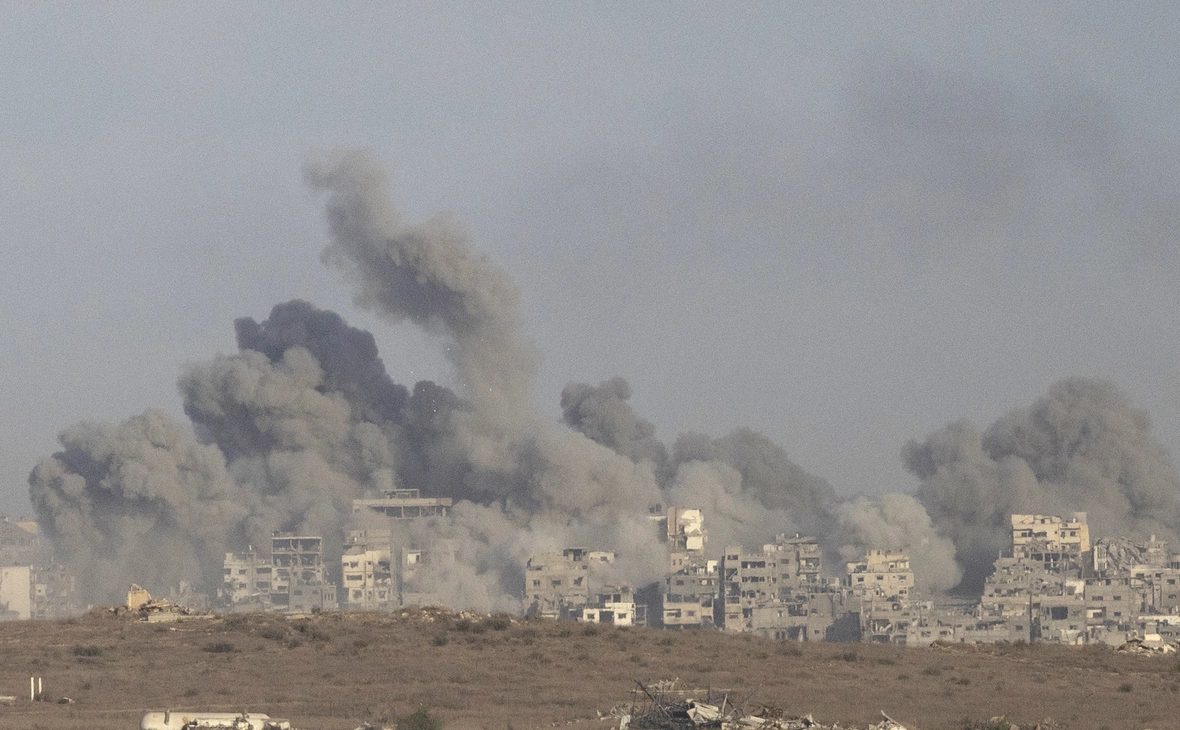 Amir Levy / Getty Images