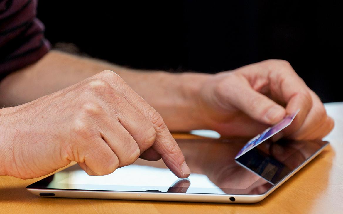 Реальные ставки по кредиткам в России превысили 50%