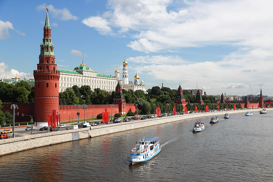 На Москве-реке началась навигация, которая тоже была отложена из-за пандемии
