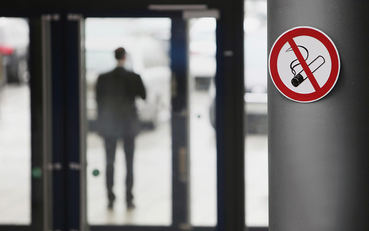 Юристы предупредили о «закручивании гаек» для курильщиков