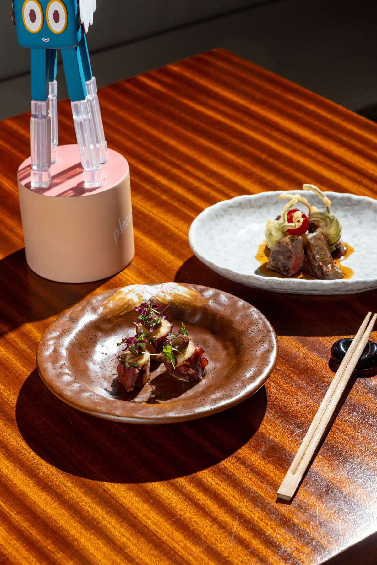 «Ретроспектива» и «Генезис», Novikov Moscow х Yoomoota