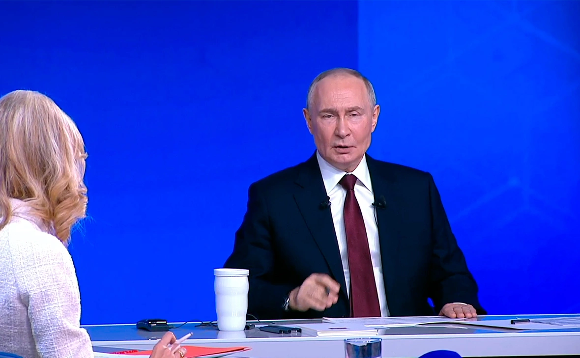 Трансляция прямой линии президента России Владимира Путина