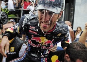 Уэббер выиграл "Гран-при" Испании, Петров - 11-й