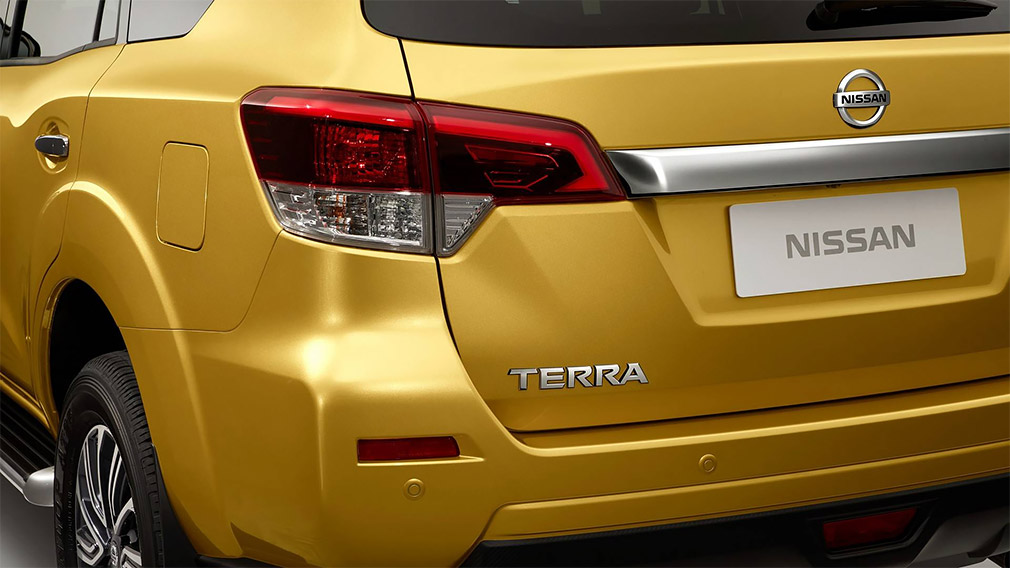 Nissan рассекретил новый внедорожник Terra