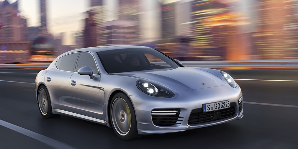 Porsche отправит на сервис более 2 тысяч автомобилей в России