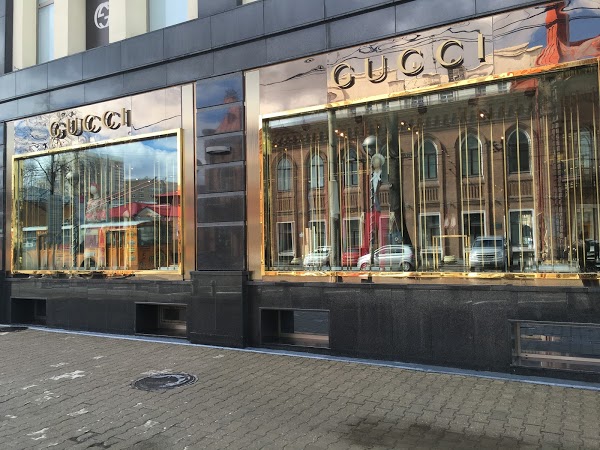 В Екатеринбурге приостановят продажу Gucci. Таможня начала проверку