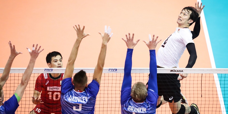 Российские волейболисты потерпели четвертое поражение на Кубке мира