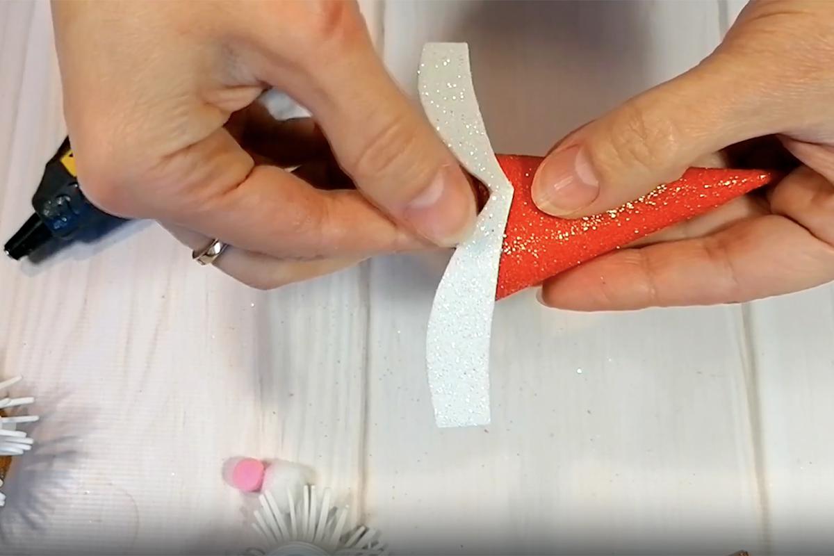 Как сделать новогоднего гнома из фоамирана