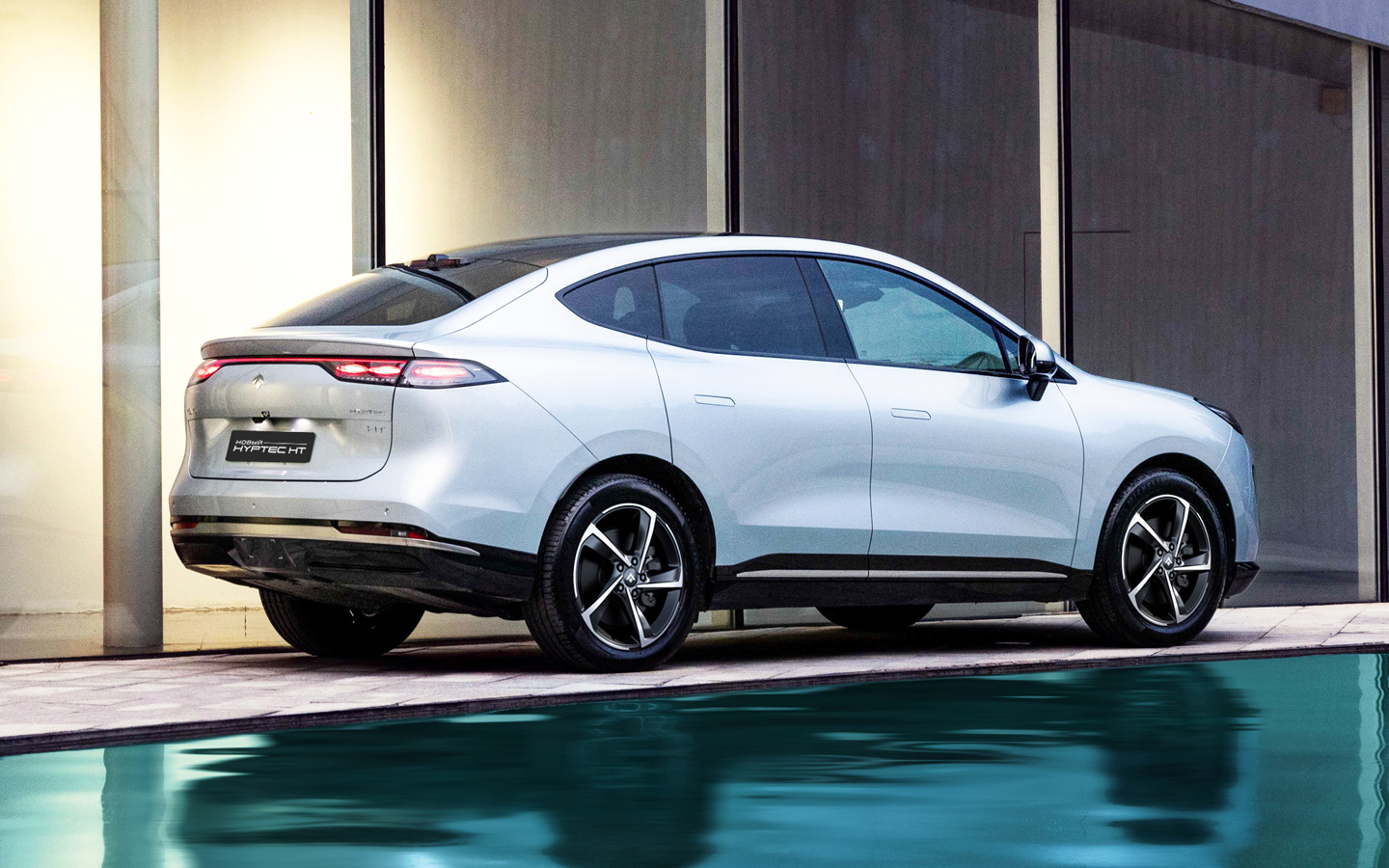 GAC Hyptec HT представлен в кузове фастбэк, мощность силовой установки&nbsp;&mdash; 245 л. с.