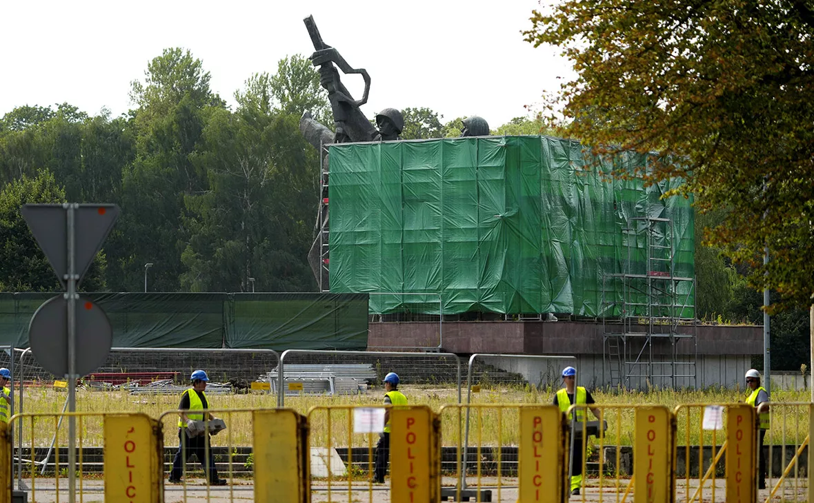 Ints Kalnins / Reuters