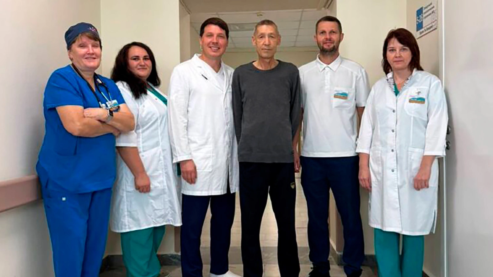 В Татарстане хирурги удалили желудок пациенту с помощью робота