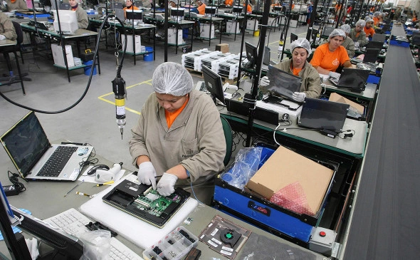 Cesar Ferrari / Reuters