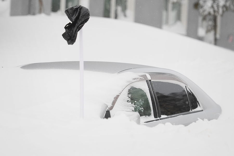 На 25 января МЧС эвакуировало на снегоболотоходной технике 14 человек, в том числе двоих детей. Оказана помощь 115 автомобилистам, чьи машины оказались в снежном плену на дорогах Южно-Сахалинска.