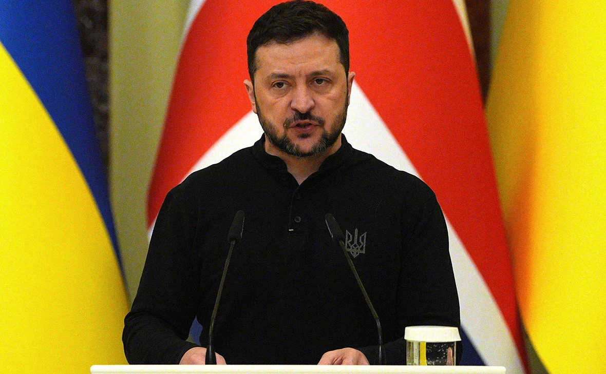 Carl Court / Getty Images