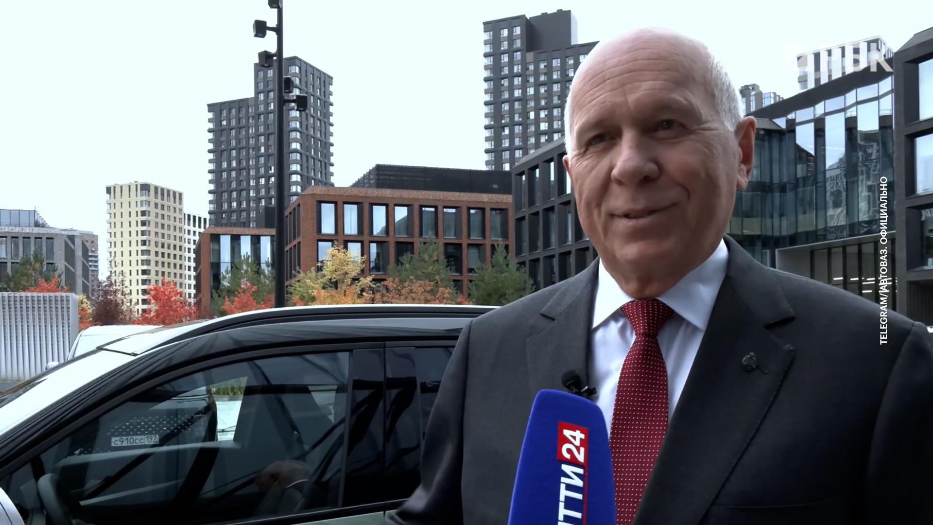 Сергей Чемезов оценил Lada Azimut