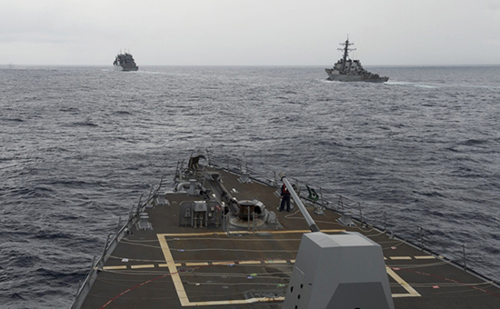 Военные корабли США в акватории Тихого океана


