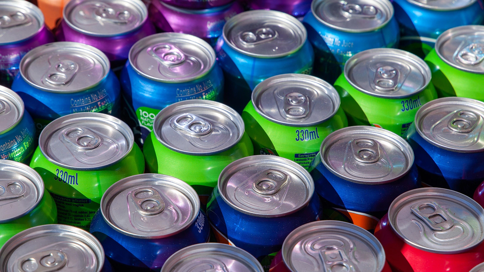 Госдума ужесточила требования к рекламе энергетиков. Что изменилось