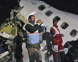 Число жертв крушения Boeing-727 в Иране достигло 77 человек