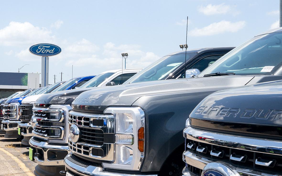 У Ford и General Motors рухнули продажи. Почему их акции быстро растут