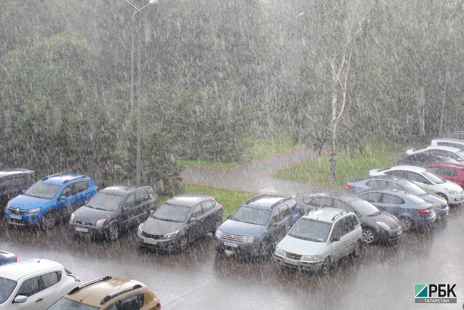 После бури: Татарстан ожидают дождливые будни и жаркие выходные