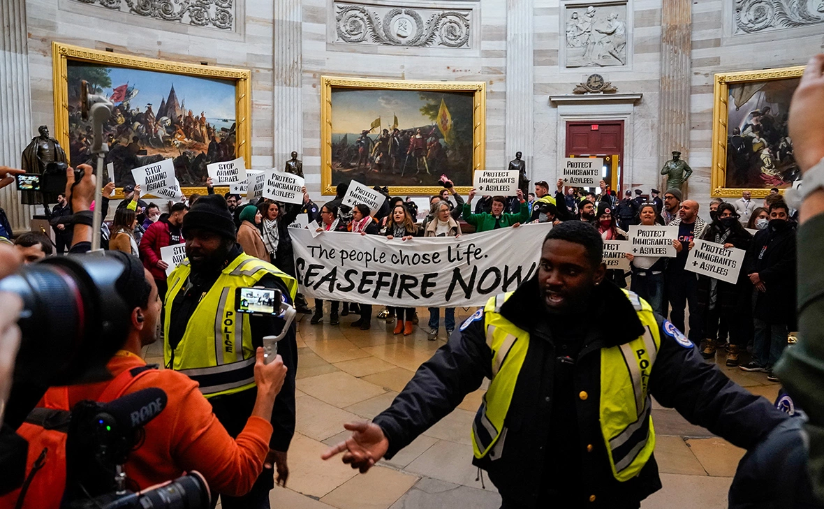 Elizabeth Frantz / Reuters