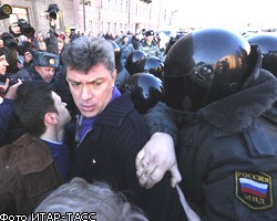 Задержанные за акцию 31 марта И.Яшин, Б.Немцов и Э.Лимонов освобождены