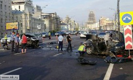 VIP-пассажиры Mercedes на Садовом сгорели заживо