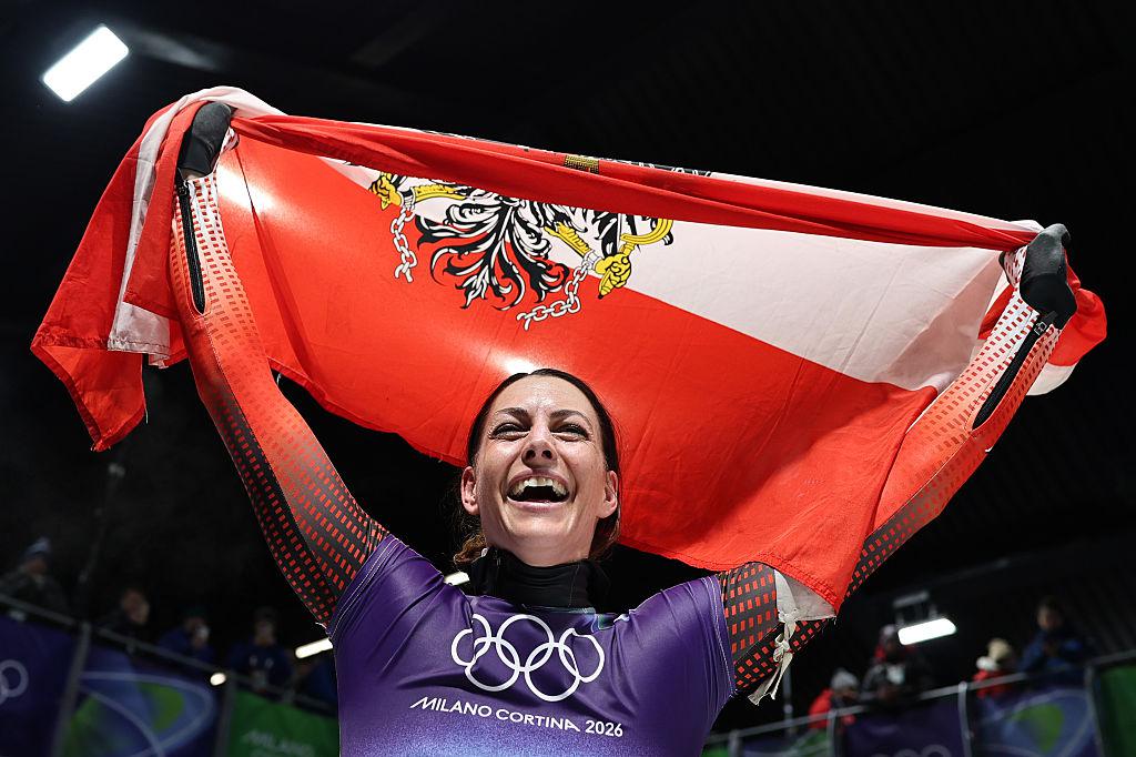 Carmen Mandato / Getty Images