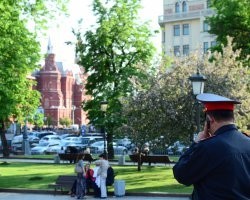 Митинг без шествия: власти Москвы разрешили встречу оппозиции в центре города