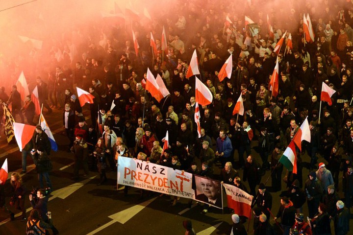 Неонацисты отметили День независимости Польши дракой с полицией