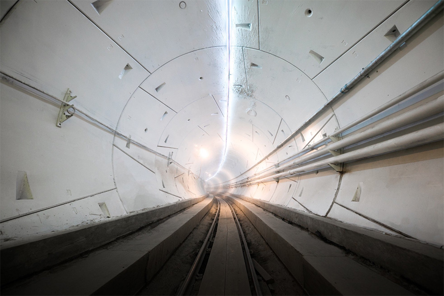 В тоннеле длиной около 2&nbsp;км можно ехать со скоростью более 240 км/ч