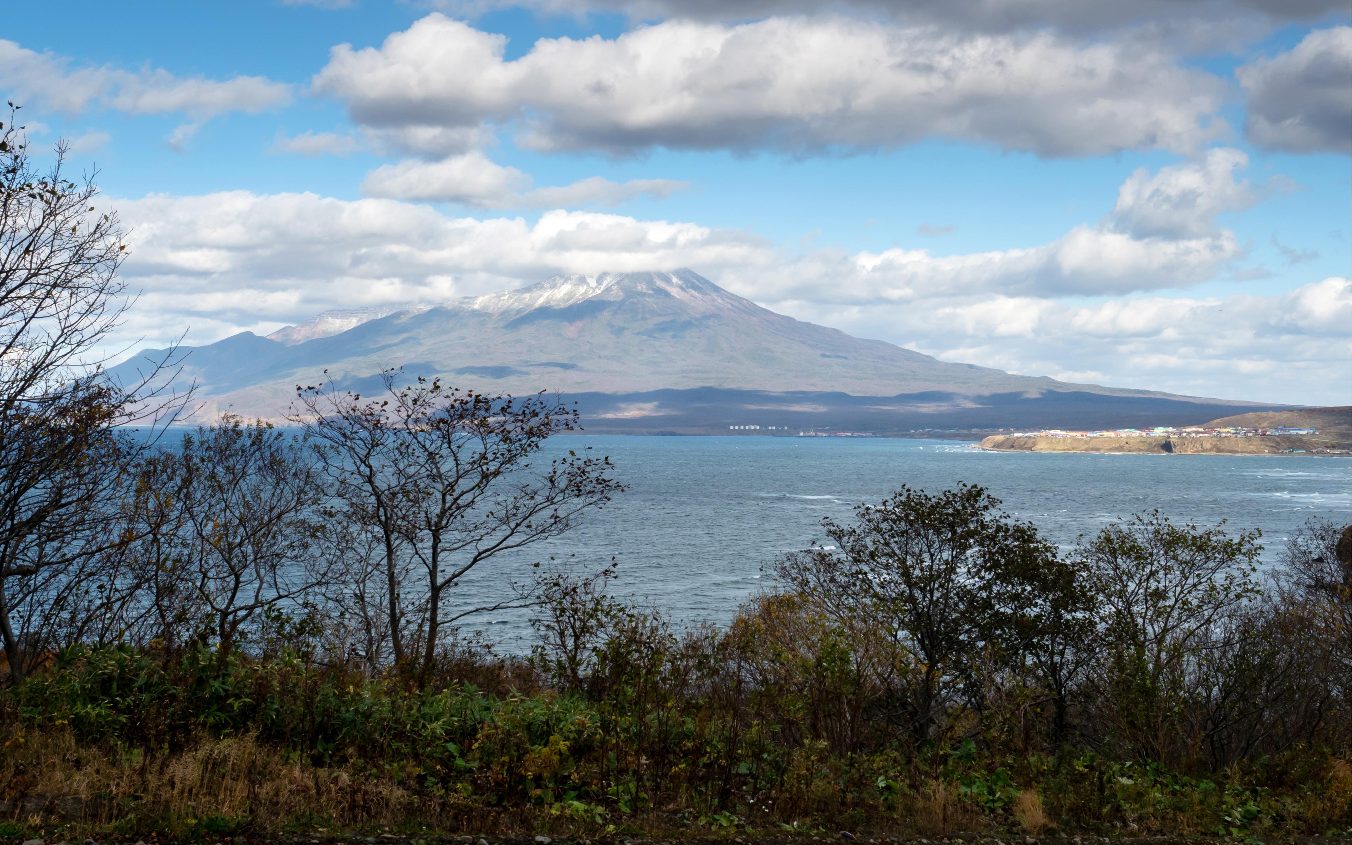 Вид на Японию с Курильских островов