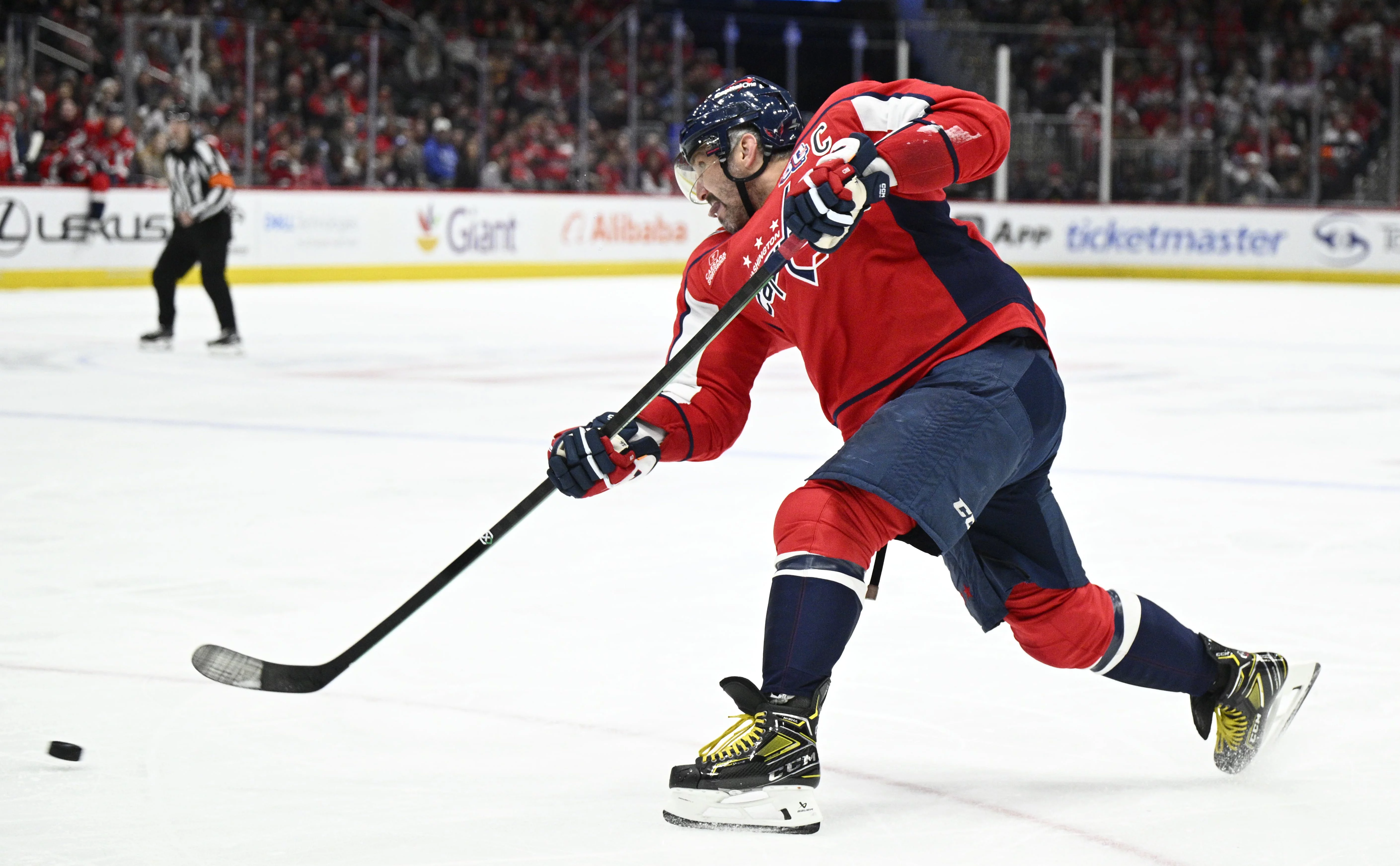 Российский нападающий "Вашингтон Кэпиталз" Александр Овечкин (AP/TASS)