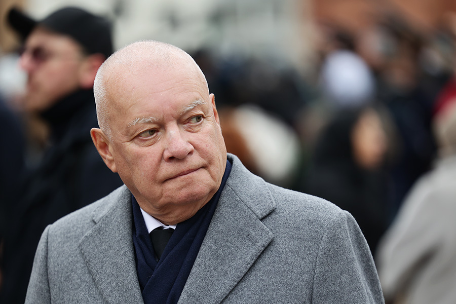 Дмитрий Киселев, гендиректор агентства &laquo;Россия сегодня&raquo;, где Маргарита Симоньян является главным редактором, как и в RT, пришел проститься с Кеосаяном.