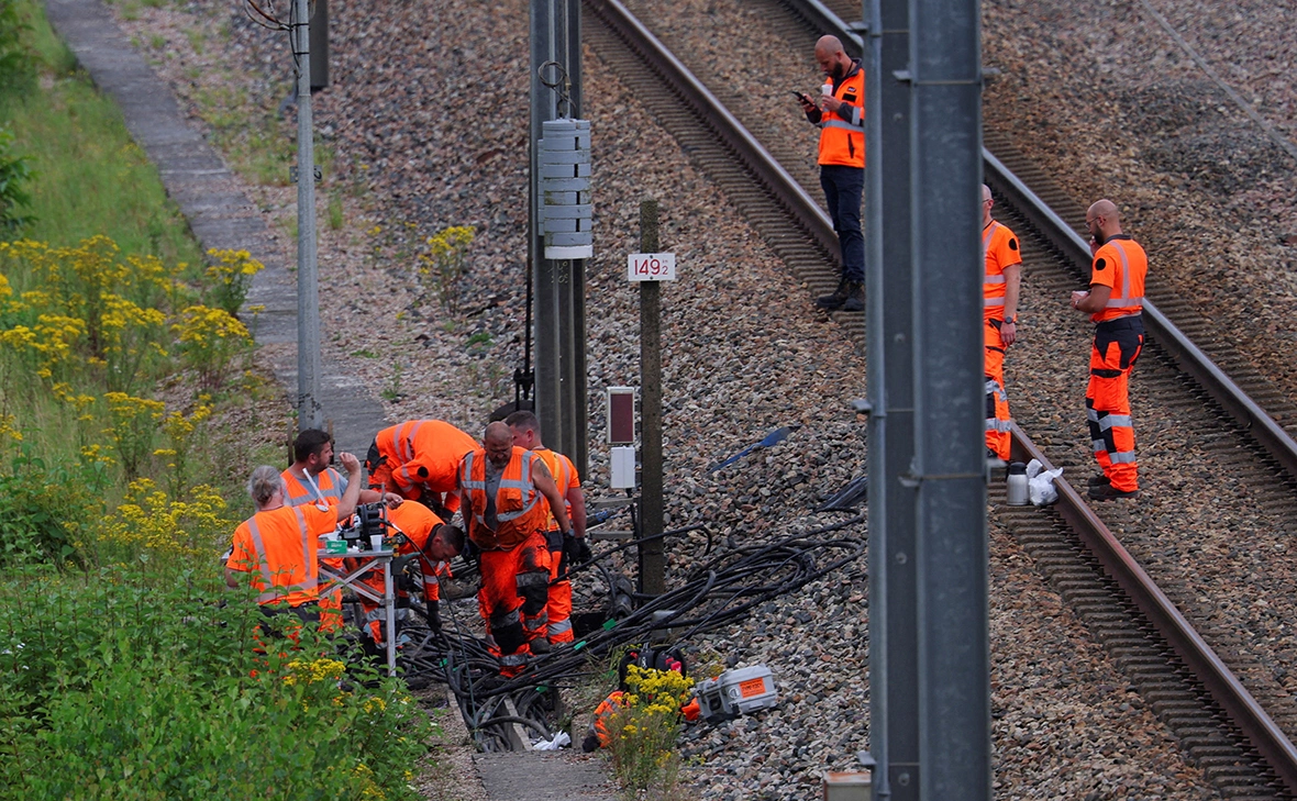 Brian Snyder / Reuters