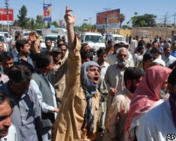 Число жертв теракта на митинге в Пакистане возросло до 36 человек