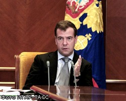 Д.Медведев пригрозил отправить чиновников на тушение пожаров