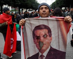Тунис выдал международный ордер на арест экс-президента страны