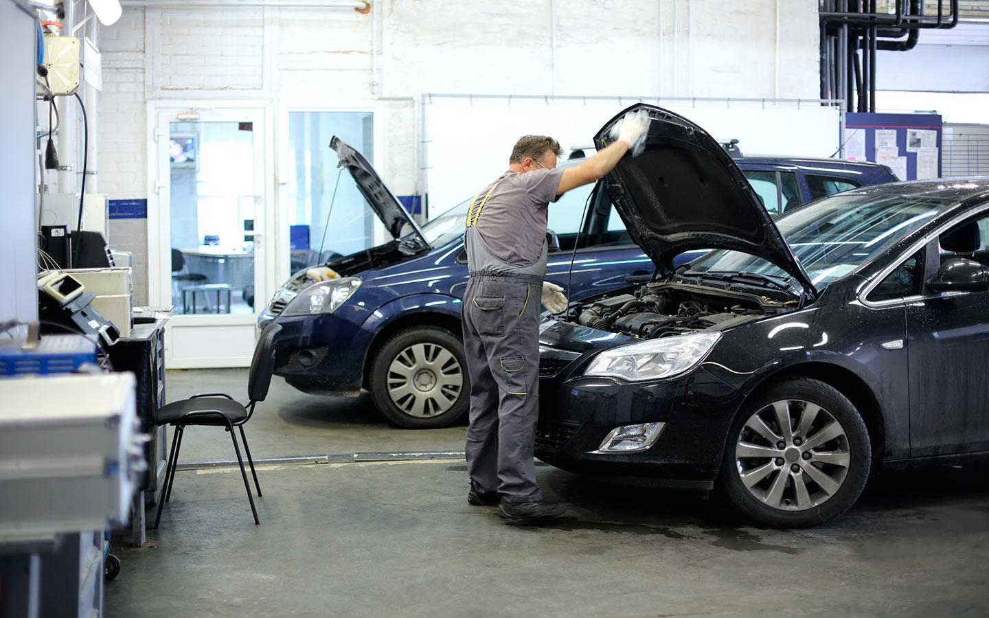 Можно ли привезти в сервис свои автозапчасти и как на них сэкономить ::  Autonews