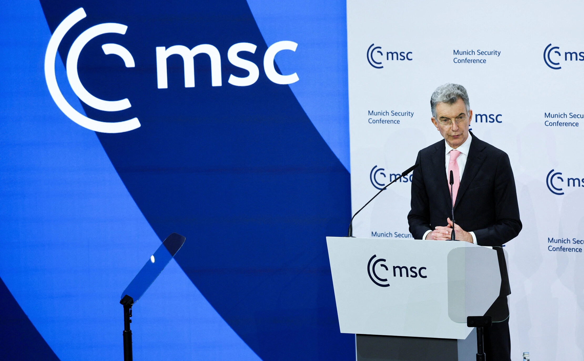 Wolfgang Rattay / Reuters