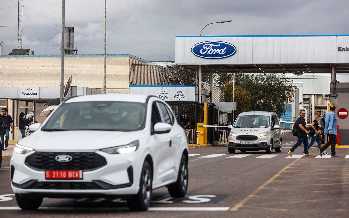 Geely обсуждает производство в Европе. На этом же заводе собирают Ford