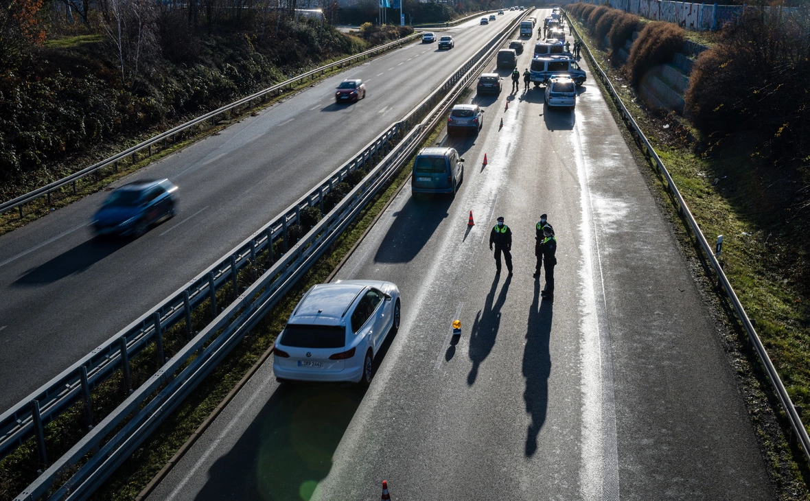 Jens Schlueter / Getty Images