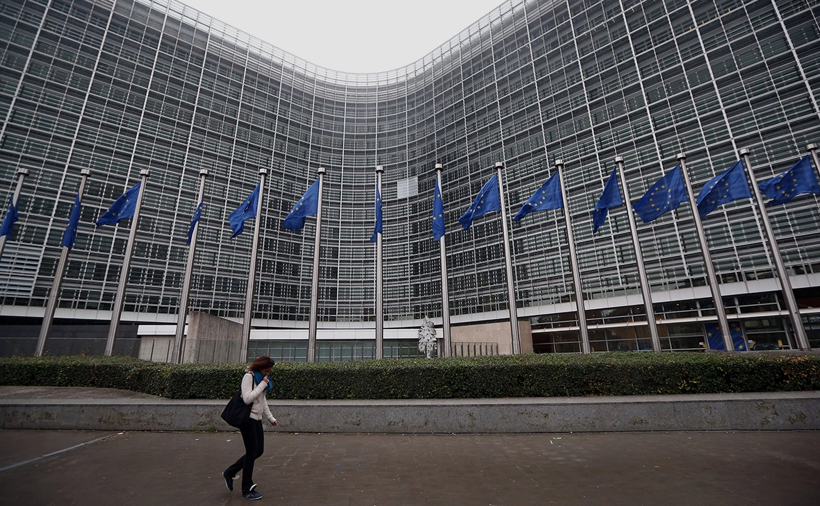 Carl Court / Getty Images