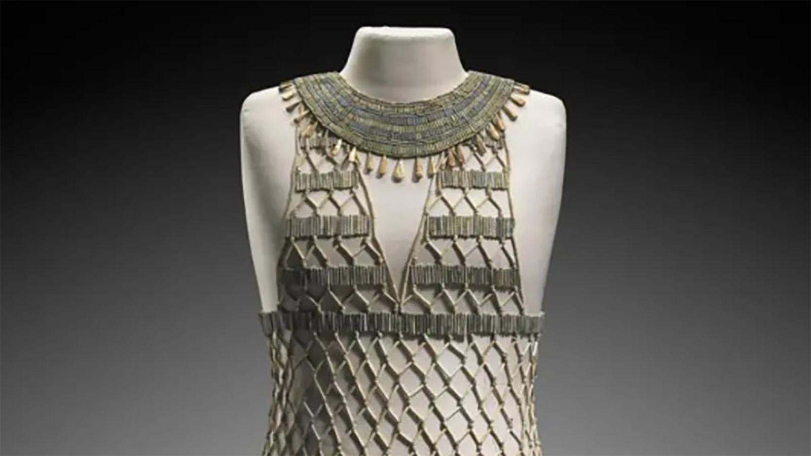 Погребальное платье современницы фараона Хеопса