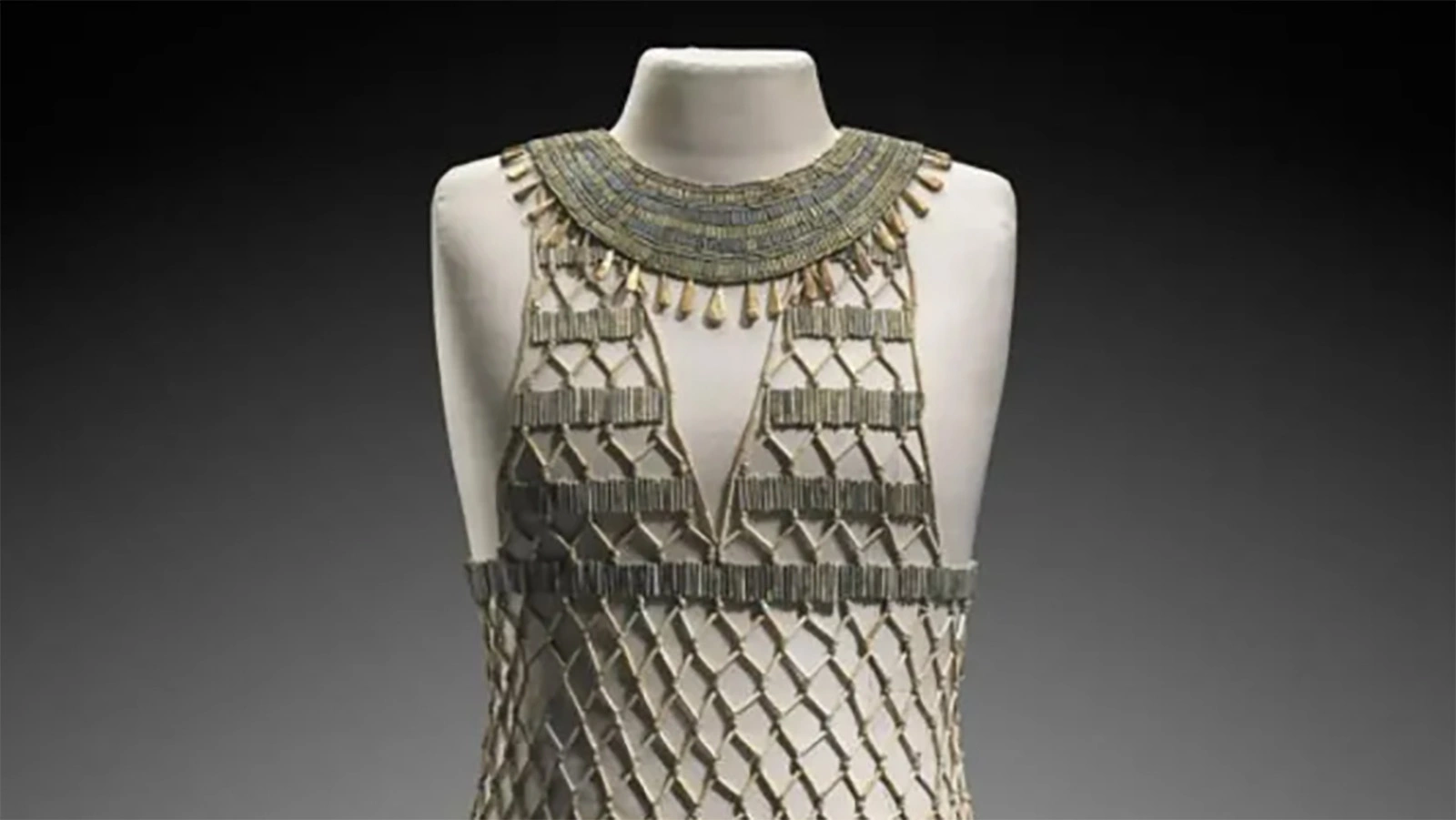 Погребальное платье современницы фараона Хеопса