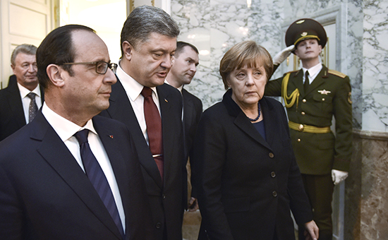 Президент Франции Франсуа Олланд, президент Украины Петр Порошенко и канцлер Германии Ангела Меркель на встрече  «нормандской четверки» в Минске.  Февраль 2015 года