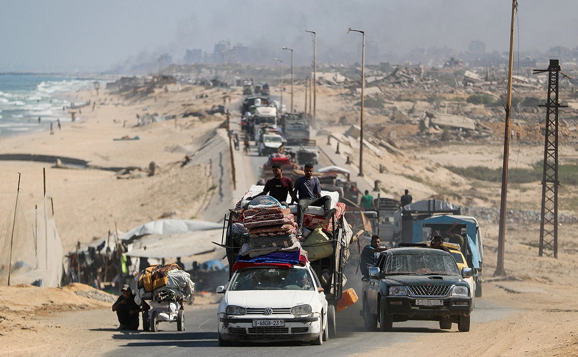 Mahmoud Issa / Reuters