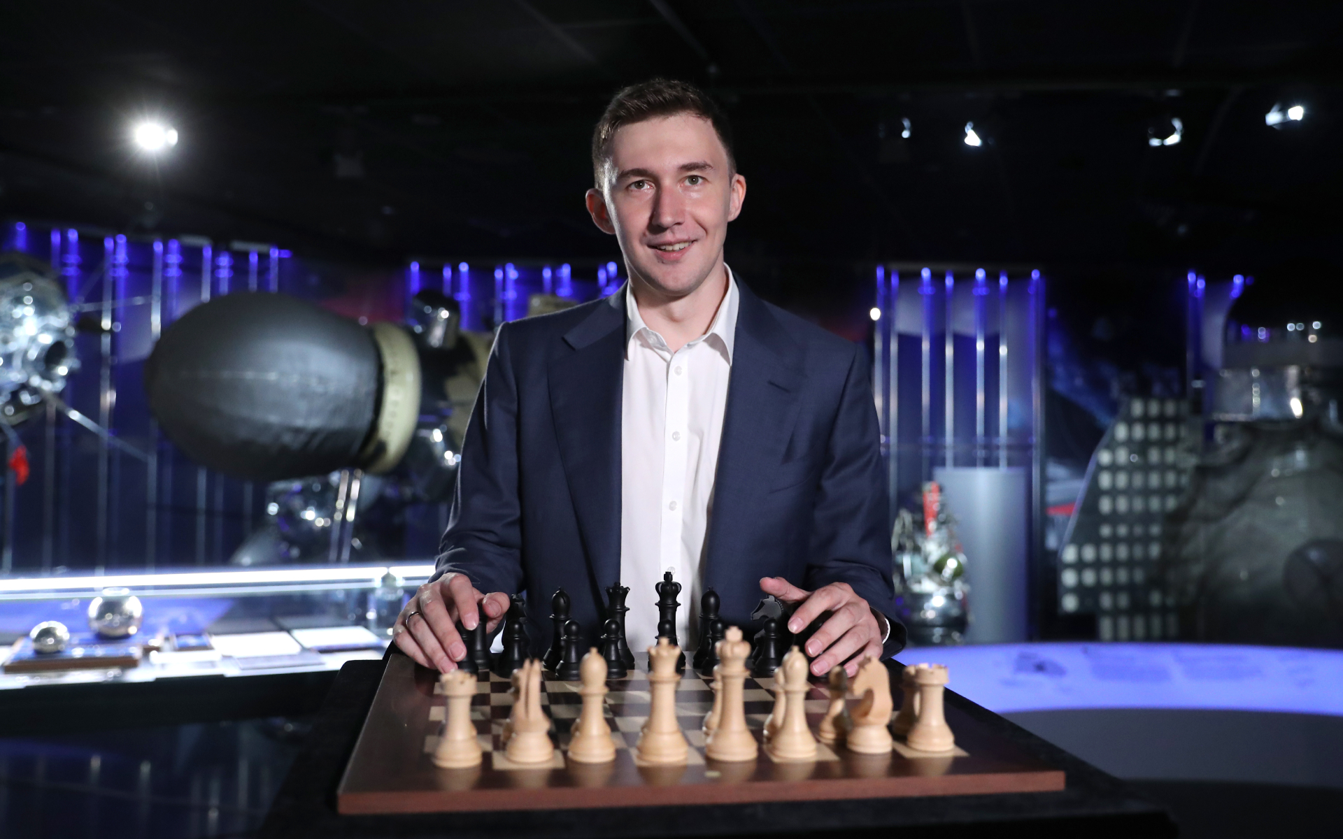 Шахматист Карякин заявил, что Дворкович пожертвовал им ради своих амбиций