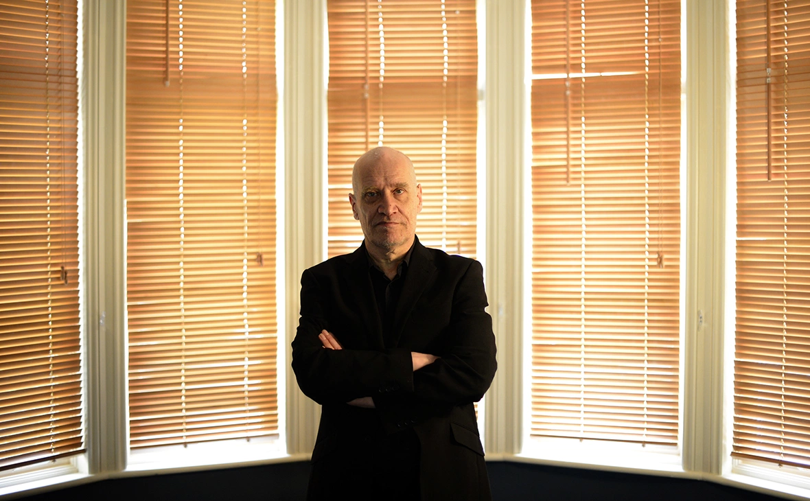 Paul Hackett / Reuters